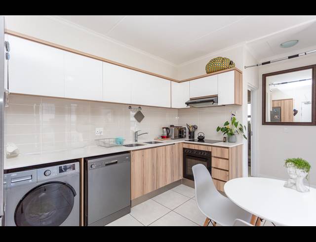 1 BEDROOM APARTMENT FOR SALE IN RICHWOOD